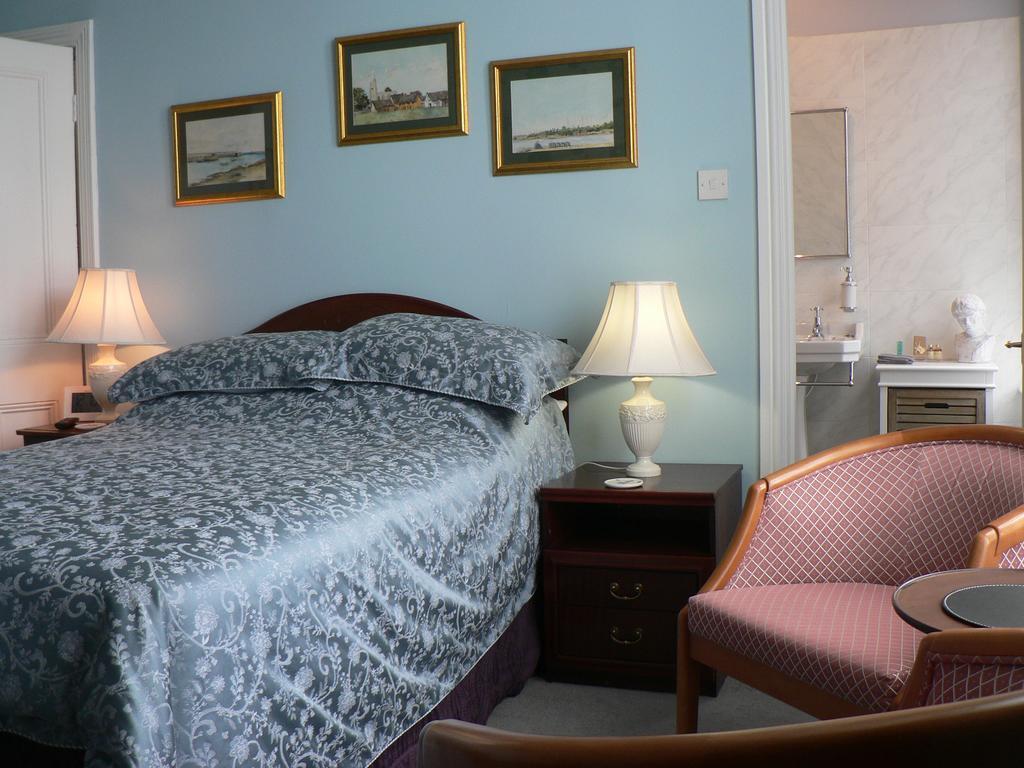 16 Franklin Bijou Boutique Bed & Breakfast Harrogate Ruang foto