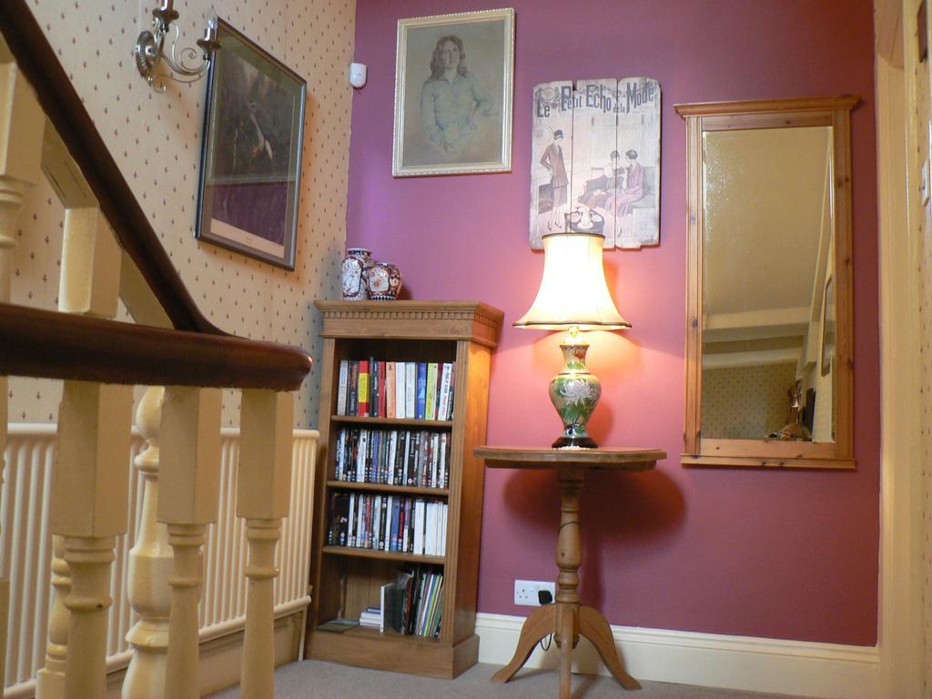 16 Franklin Bijou Boutique Bed & Breakfast Harrogate Bagian luar foto