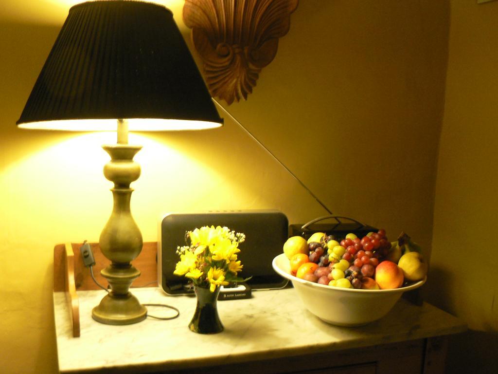 16 Franklin Bijou Boutique Bed & Breakfast Harrogate Bagian luar foto